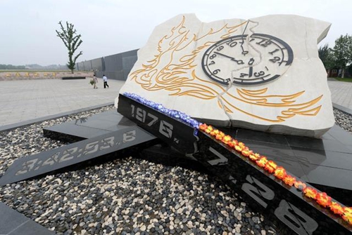 唐山大地震40周年祭：23秒，40年，一座城。