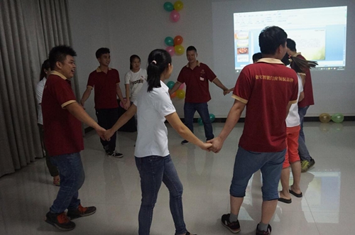 富轩门窗夏季生日Party来啦！