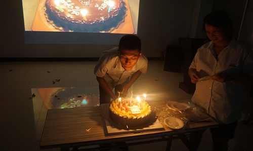 浓情金秋，温暖你我——记富轩门窗秋季生日会!