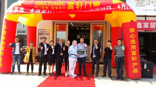 房县富轩门窗开业引爆全城，两小时突破30万订单