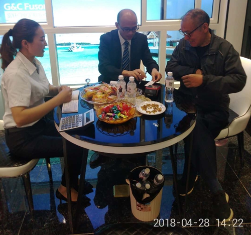 房县富轩门窗开业引爆全城，两小时突破30万订单!