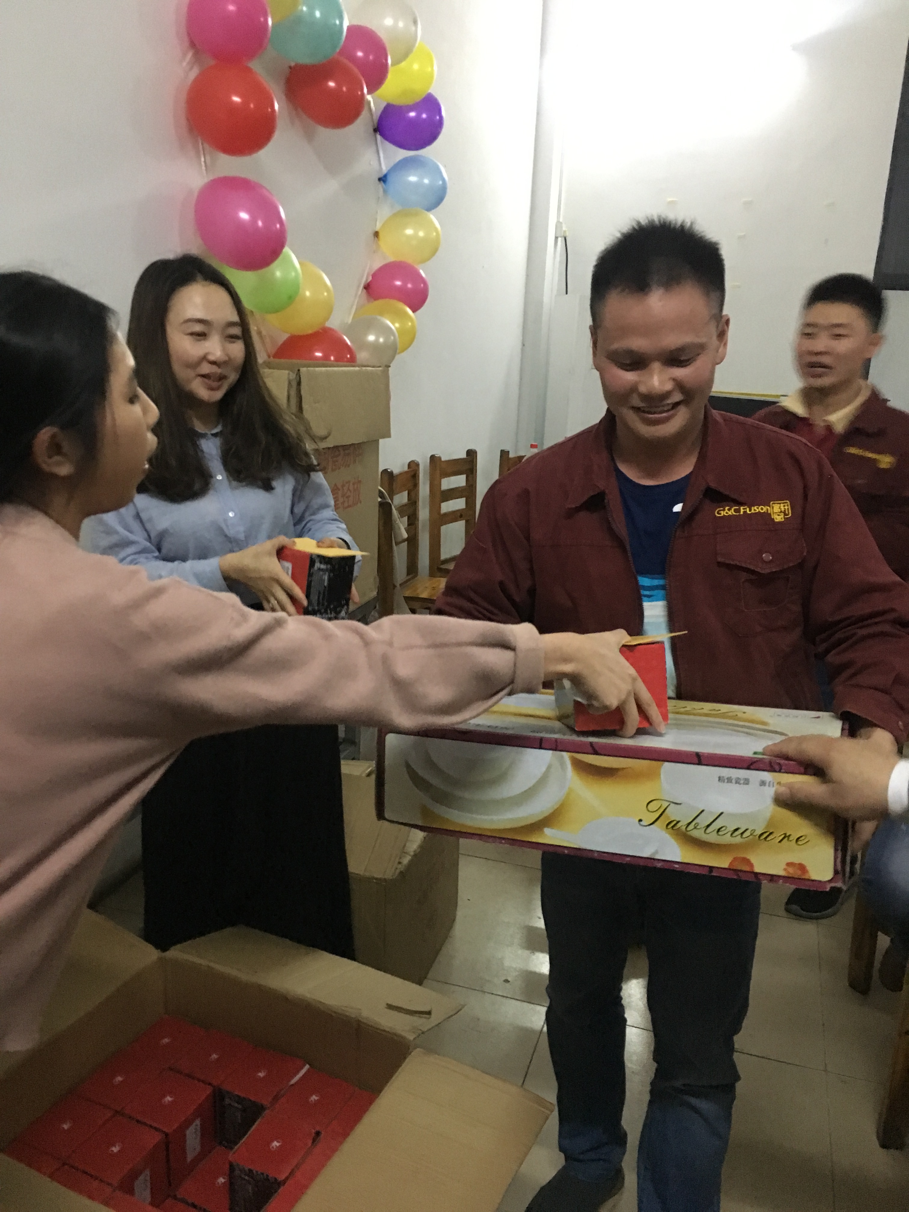金秋物语：富轩门窗的寿星们生日快乐