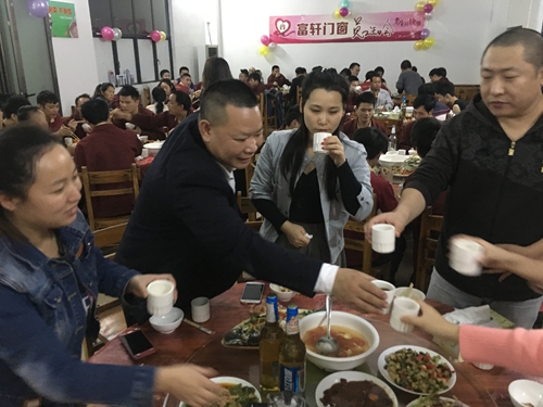 金秋物语：富轩门窗的寿星们生日快乐