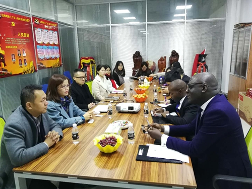 赞比亚共和国驻广州总领事馆副总领事亲临富轩门窗考察