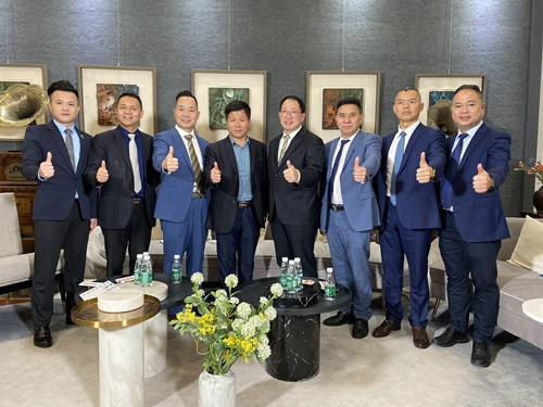富轩门窗董事长谈门窗的线上战场