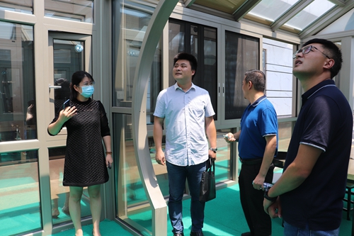 热烈欢迎江苏南通招商局考察团莅临富轩门窗总部参观考察！