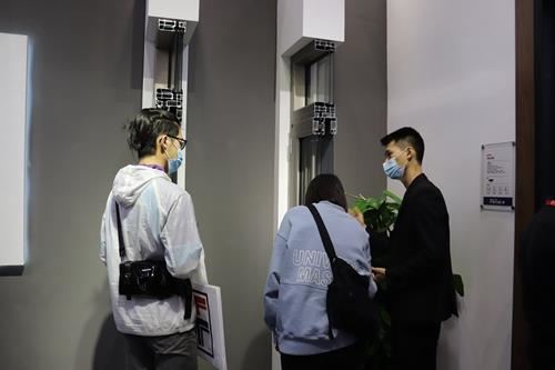 富轩门窗高定展圈粉无数，品味门窗高定之美