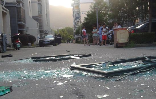 一扇窗系家安全，安全门窗如何选择