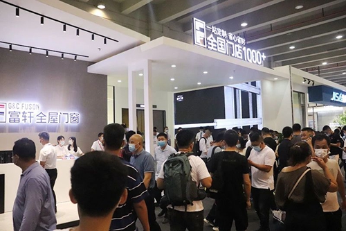 聚焦建博会|富轩全屋门窗新品耀目绽放，展现硬核担当！