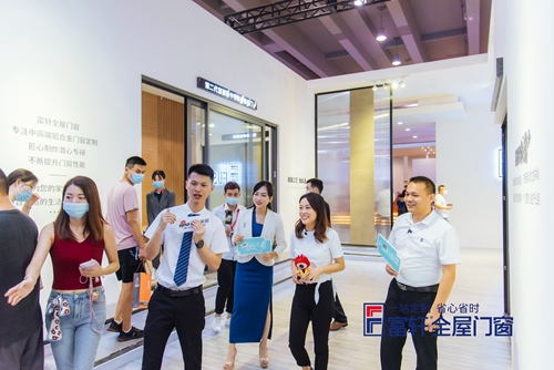 万亿蓝海，千万大商|建博会收官，富轩全屋门窗领跑行业新赛道