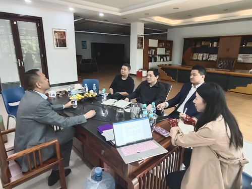 名师到访富轩全屋门窗，探讨行业态势！