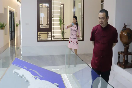 家居网红大咖旦哥莅临富轩全屋门窗探访