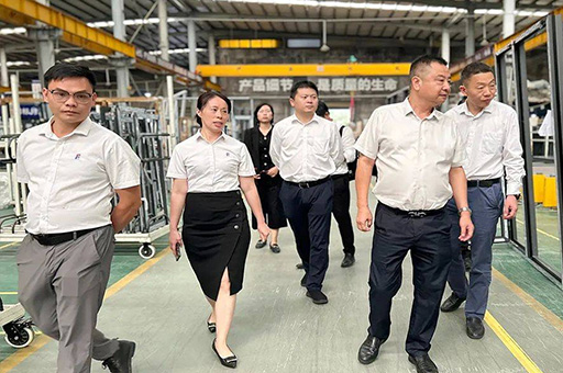 深度交流 | 中建装饰绿创江总和中窗认证刘总莅临富轩集团调研指导