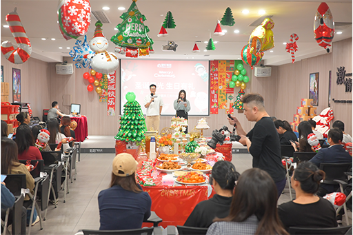 平安相守，同庆新岁 | 圣诞星光点亮富轩生日烛光