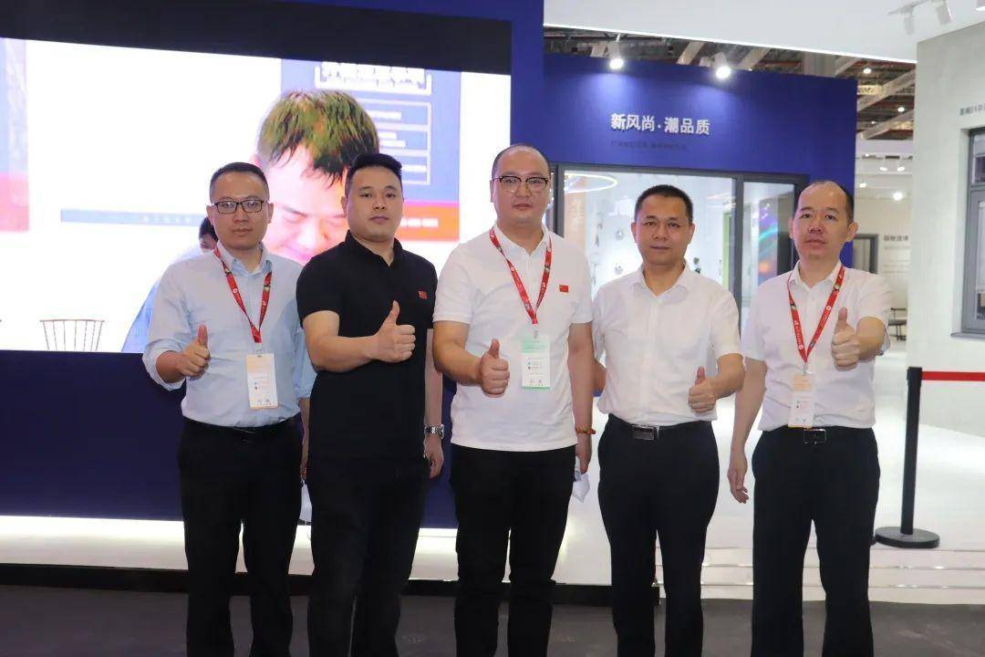 潮生活 匠新品｜富轩全屋门窗上海建博会DAY1收获多项荣誉 