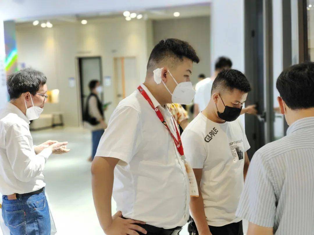 潮生活 匠新品｜富轩全屋门窗上海建博会DAY1收获多项荣誉 