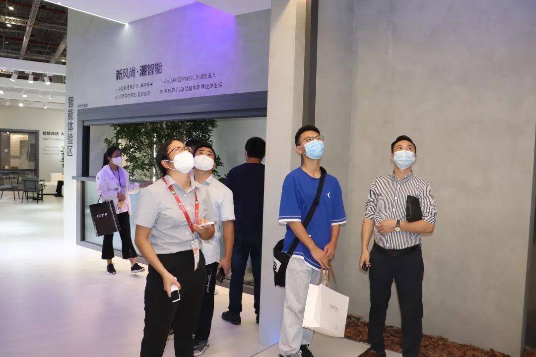 潮生活 匠新品｜富轩全屋门窗上海建博会DAY1收获多项荣誉 