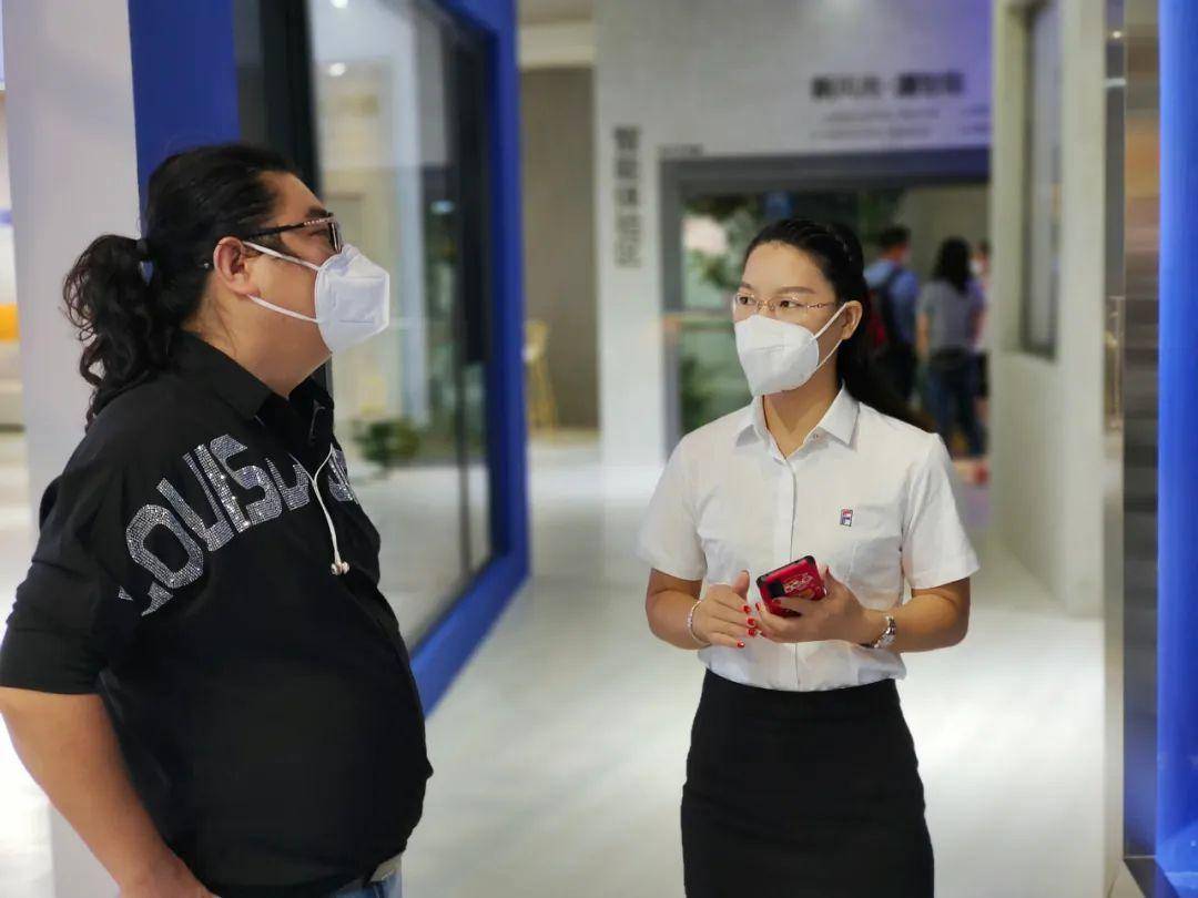 富轩全屋门窗上海建博会DAY2热力持续吹响财富集结号 