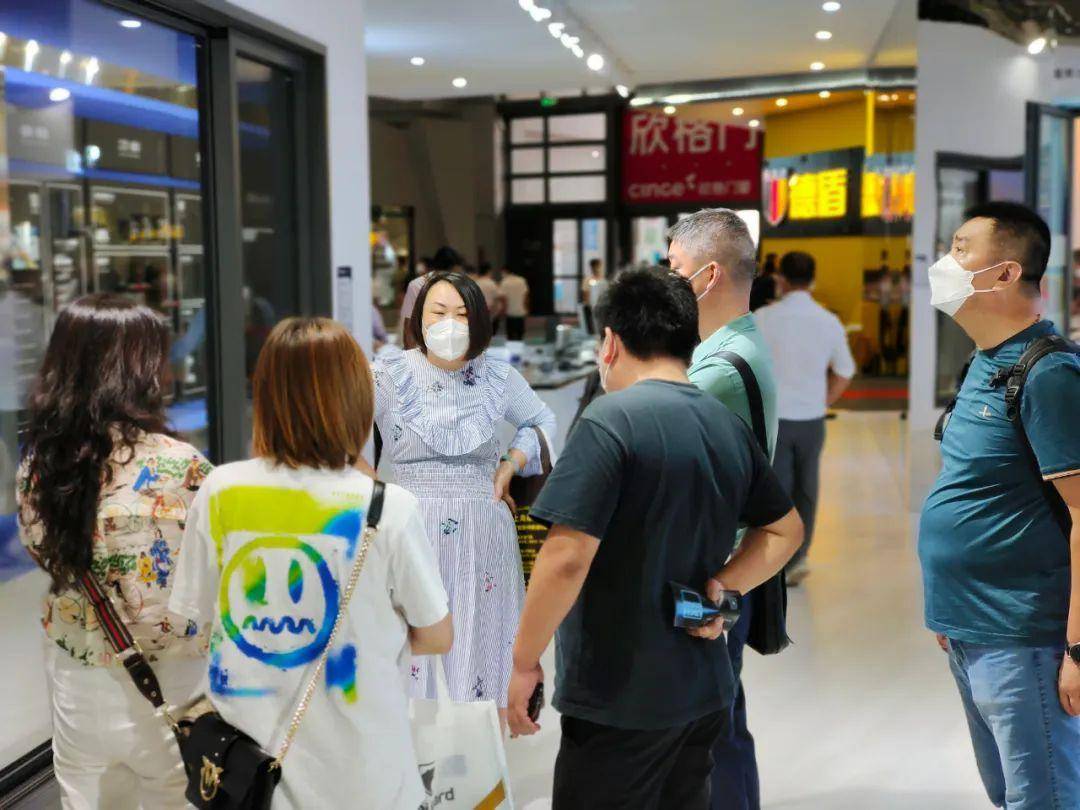 富轩全屋门窗上海建博会DAY2热力持续吹响财富集结号 