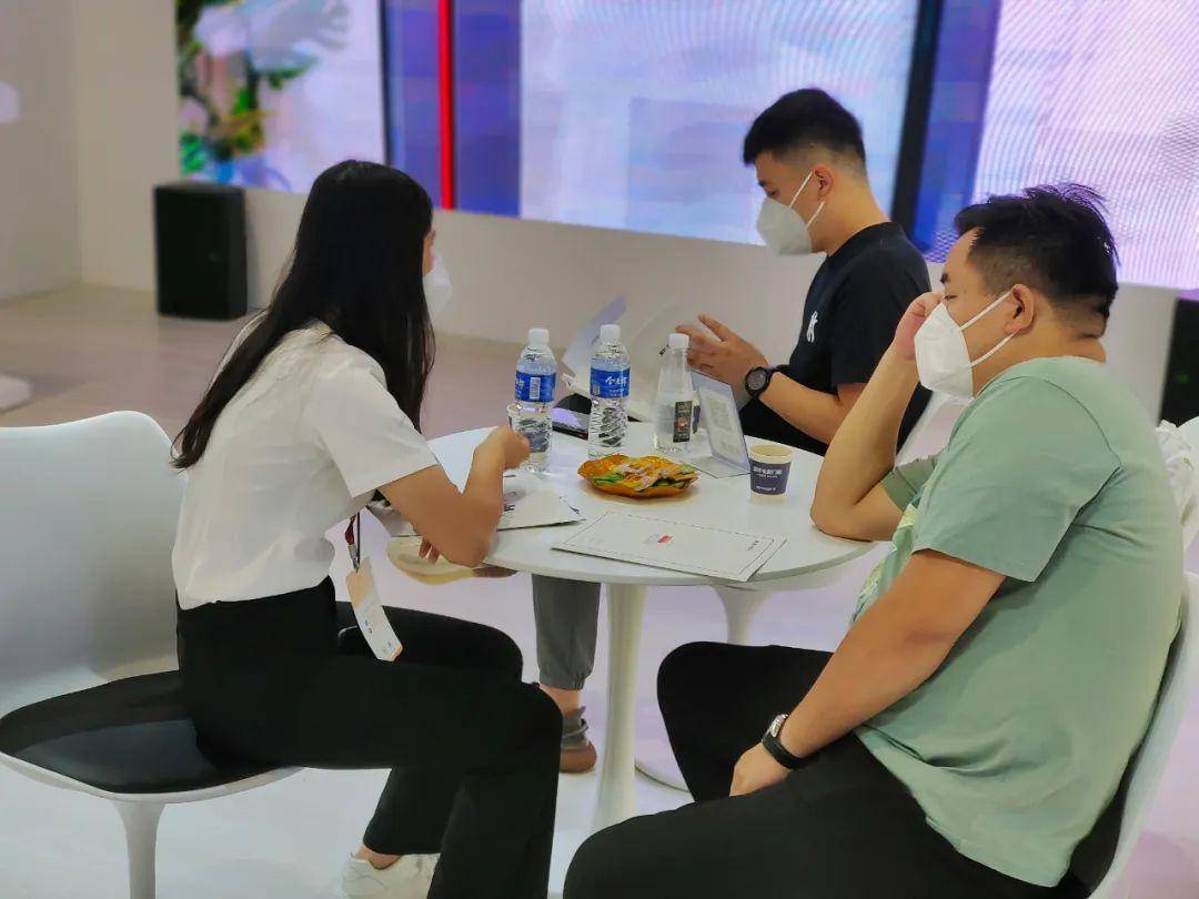 富轩全屋门窗上海建博会DAY3展厅圈粉无数 