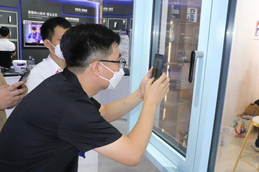 富轩全屋门窗上海建博会DAY3展厅圈粉无数 