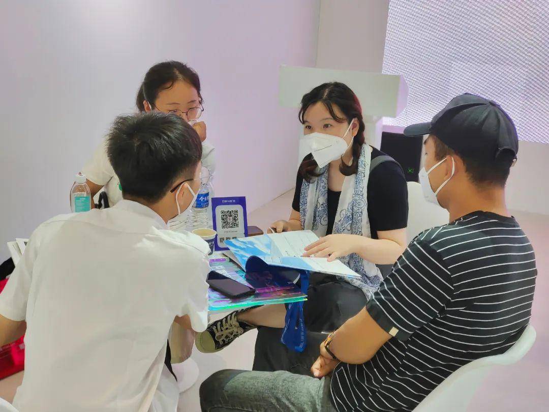 富轩全屋门窗上海建博会DAY3展厅圈粉无数 