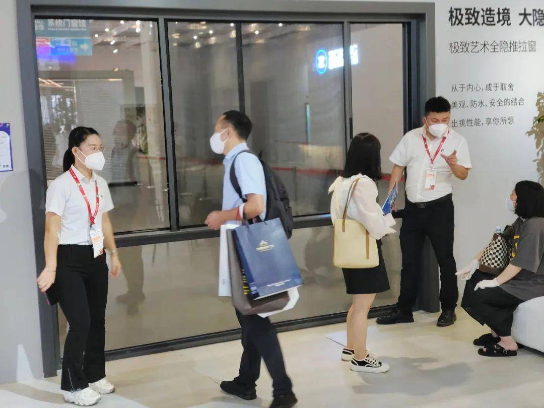 富轩全屋门窗上海建博会DAY3展厅圈粉无数 
