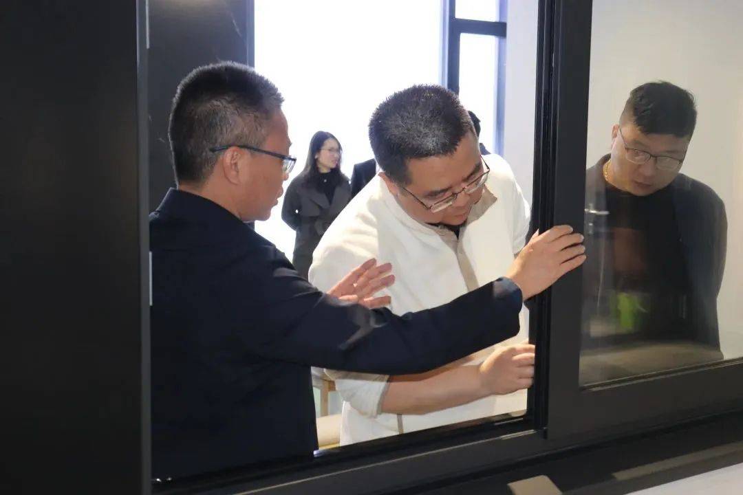 月星集团高层团队莅临富轩全屋门窗共谋发展