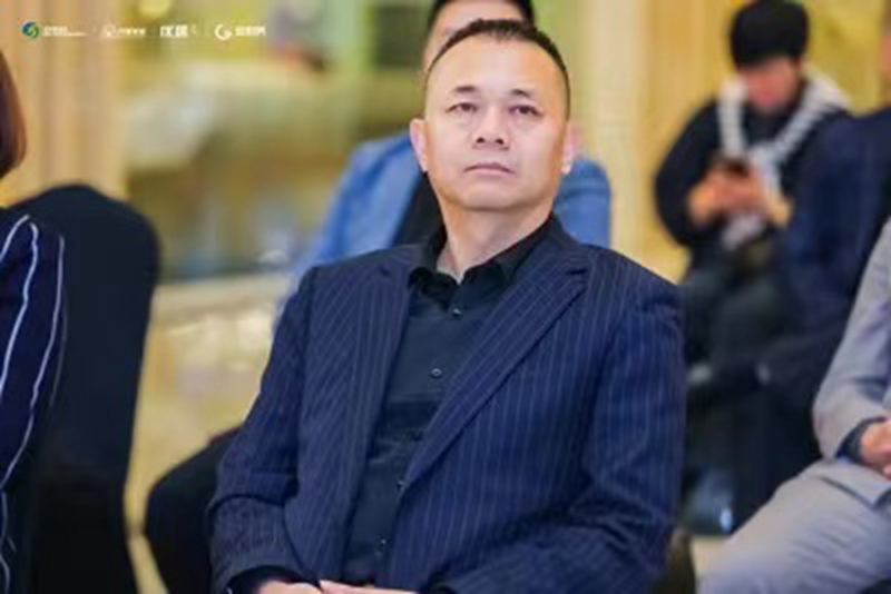 富轩全屋门窗董事长李昌安出席2023系统门窗新生态高峰论坛